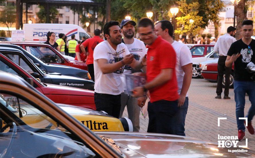 GALERÍA: 40 vehículos han participado esta madrugada en el I Classic Tour Nocturno de Lucena