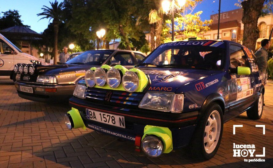 GALERÍA: 40 vehículos han participado esta madrugada en el I Classic Tour Nocturno de Lucena