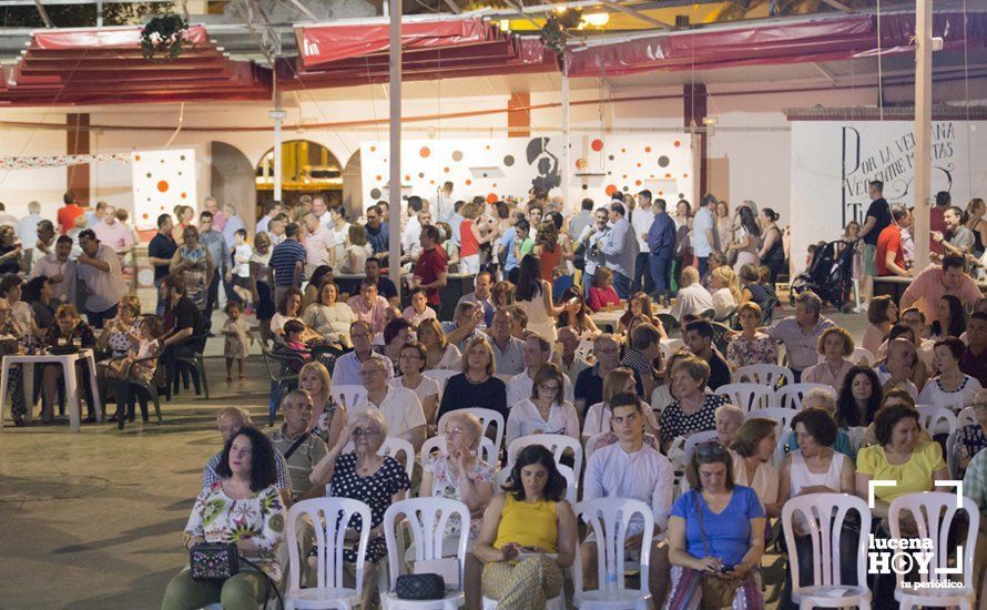 GALERÍA: Música y moda se dan la mano para ayudar a la residencia Nueva Aurora de Lucena GALERÍA: Música y moda se dan la mano para ayudar a la residencia Nueva Aurora de Lucena