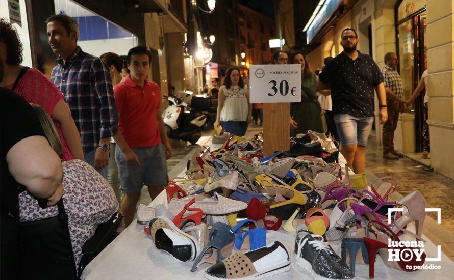 GALERÍA: El Centro Comercial Abierto celebra su "Noche Mágica" como apertura del periodo de rebajas