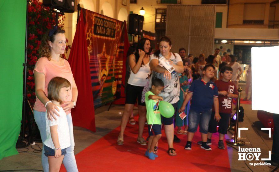 GALERÍA: El Centro Comercial Abierto celebra su "Noche Mágica" como apertura del periodo de rebajas