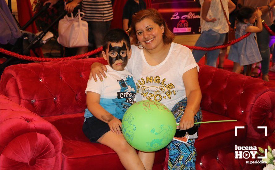 GALERÍA: El Centro Comercial Abierto celebra su "Noche Mágica" como apertura del periodo de rebajas GALERÍA: El Centro Comercial Abierto celebra su "Noche Mágica" como apertura del periodo de rebajas