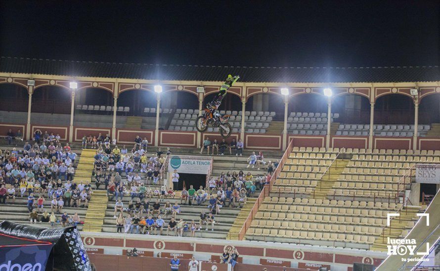 GALERÍA: La plaza de toros acoge la espectacularidad del Freestyle de la mano de algunos de los mejores pilotos del mundo GALERÍA: La plaza de toros acoge la espectacularidad del Freestyle de la mano de algunos de los mejores pilotos del mundo