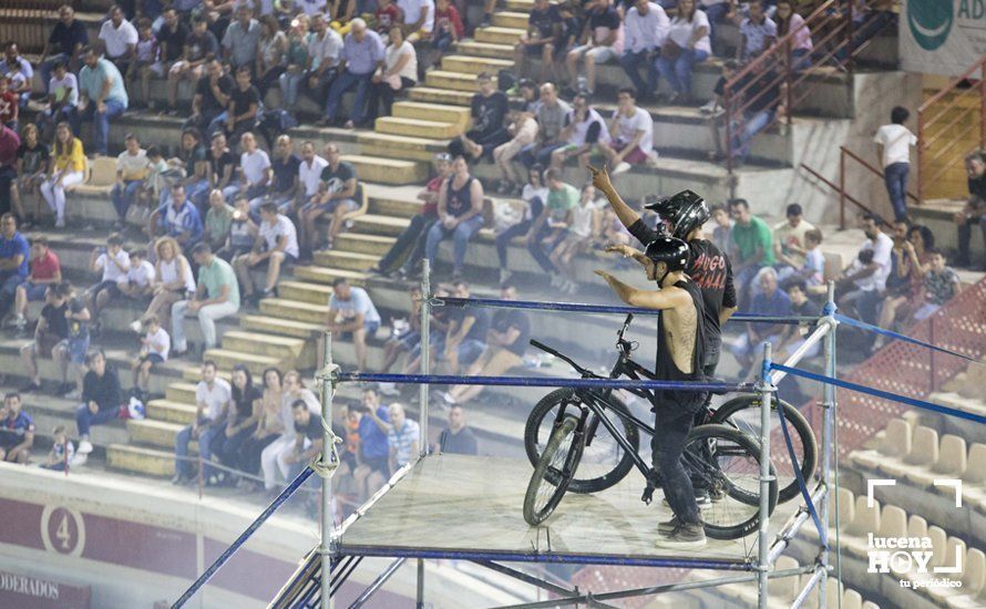 GALERÍA: La plaza de toros acoge la espectacularidad del Freestyle de la mano de algunos de los mejores pilotos del mundo