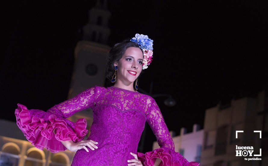 GALERÍA: La Plaza Nueva se viste de flamenca