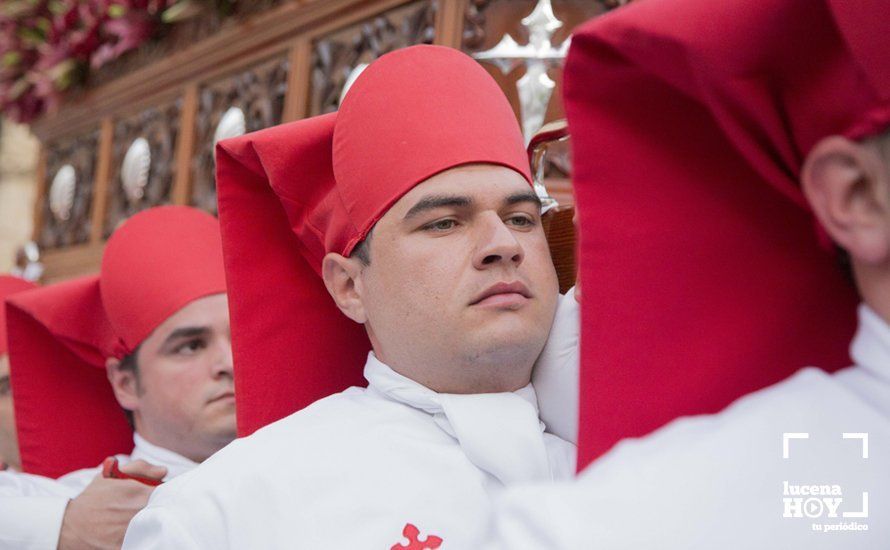 GALERÍA: El Apóstol Santiago vuelve a recorrer las calles de su barrio fiel a su cita estival con Lucena