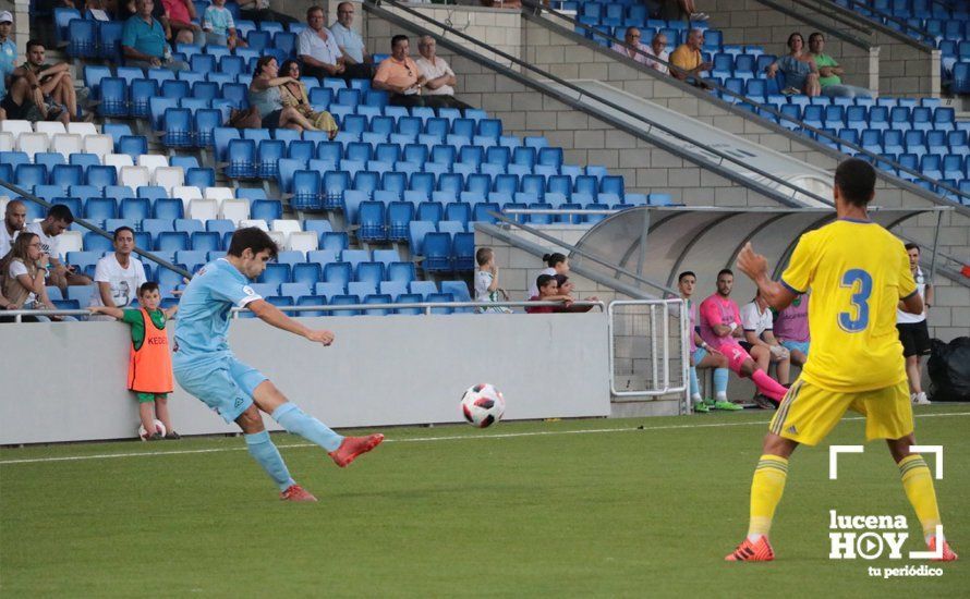 GALERÍA: El Ciudad de Lucena comienza a lo grande imponiéndose al Cádiz B por 3-1