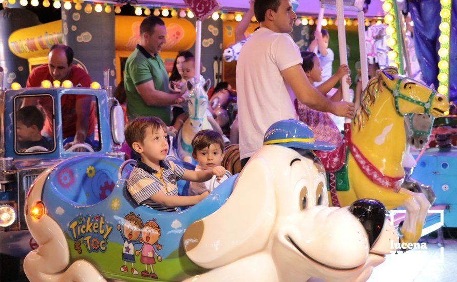 GALERÍA: La Feria del Valle se abre con la nueva Caseta Municipal y la gala de la emisora Radiolé Lucena GALERÍA: La Feria del Valle se abre con la nueva Caseta Municipal y la gala de la emisora Radiolé Lucena