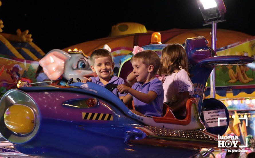 GALERÍA: La Feria del Valle se abre con la nueva Caseta Municipal y la gala de la emisora Radiolé Lucena