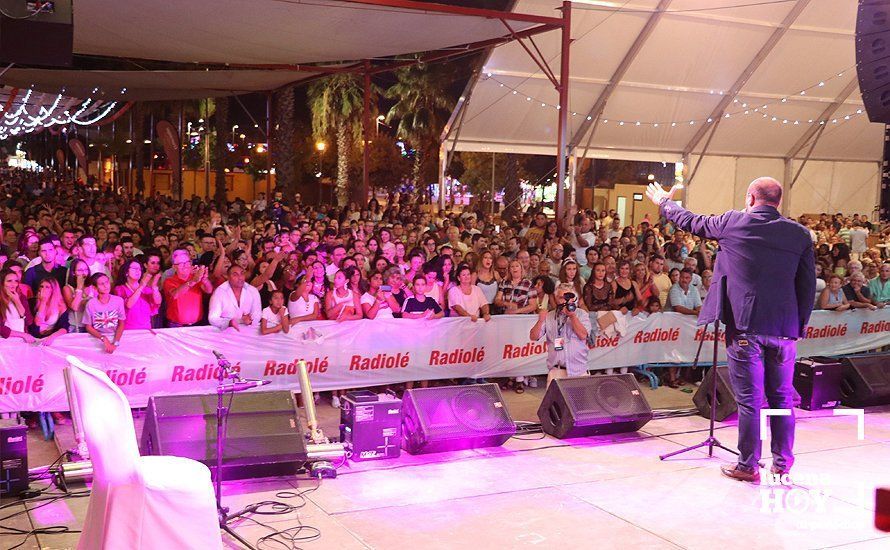 GALERÍA: La Feria del Valle se abre con la nueva Caseta Municipal y la gala de la emisora Radiolé Lucena GALERÍA: La Feria del Valle se abre con la nueva Caseta Municipal y la gala de la emisora Radiolé Lucena