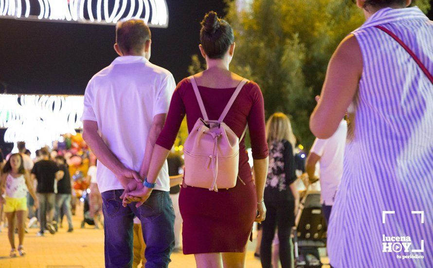 GALERÍA: ¿Nos vamos a la feria?. Un paseo nocturno por la Feria del Valle en su segunda jornada
