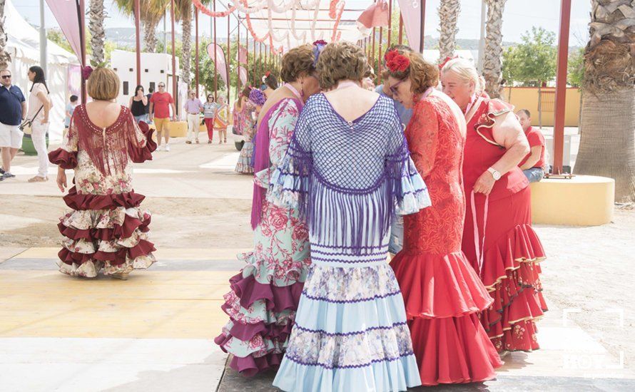 GALERÍA: De flamencas y caballistas en el Real de la Feria del Valle