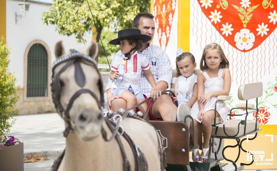 GALERÍA: De flamencas y caballistas en el Real de la Feria del Valle