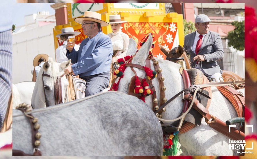 GALERÍA: De flamencas y caballistas en el Real de la Feria del Valle