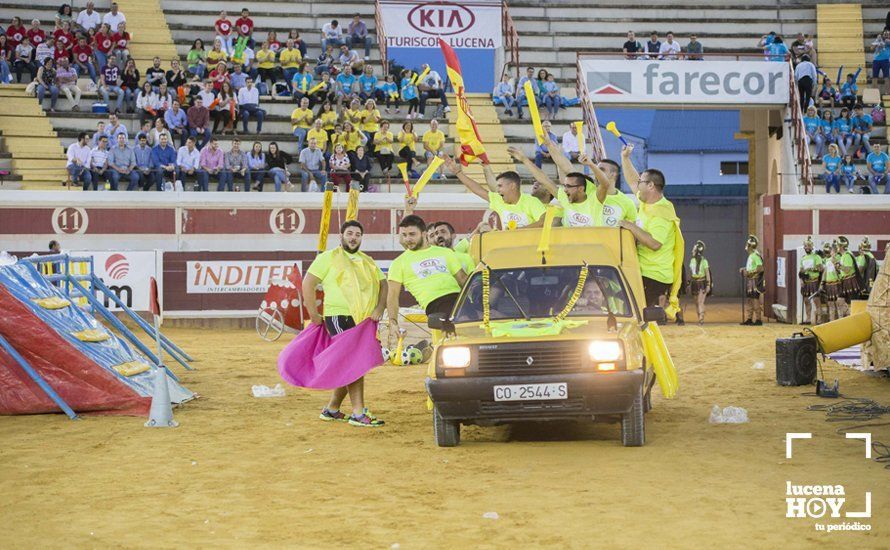 GALERÍA: El Gran Prix viste de risas y color las gradas de la Plaza de Toros a beneficio del templo de San Pedro Mártir GALERÍA: El Gran Prix viste de risas y color las gradas de la Plaza de Toros a beneficio del templo de San Pedro Mártir
