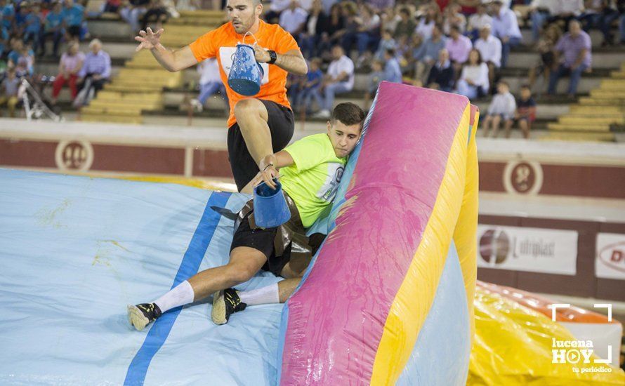 GALERÍA: El Gran Prix viste de risas y color las gradas de la Plaza de Toros a beneficio del templo de San Pedro Mártir GALERÍA: El Gran Prix viste de risas y color las gradas de la Plaza de Toros a beneficio del templo de San Pedro Mártir