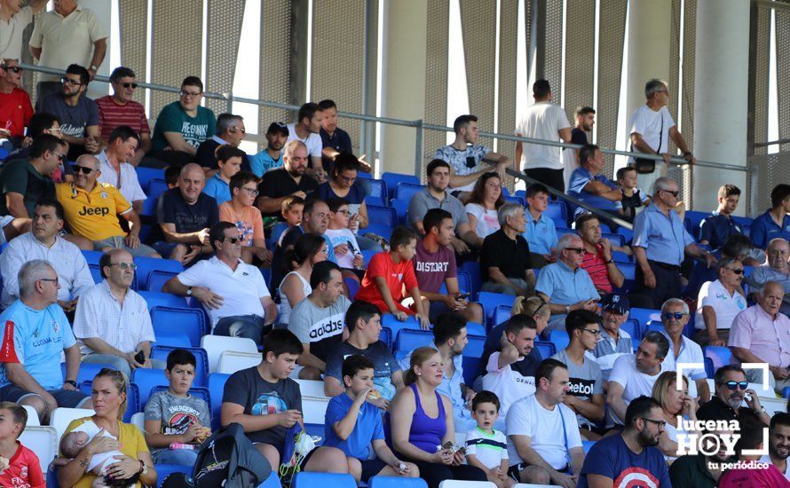 GALERÍA: El Ciudad de Lucena naufraga ante un Sevilla 'C' que supo aprovechar la debilidad defensiva local en la primera mitad (1-2) GALERÍA: El Ciudad de Lucena naufraga ante un Sevilla 'C' que supo aprovechar la debilidad defensiva local en la primera mitad (1-2)