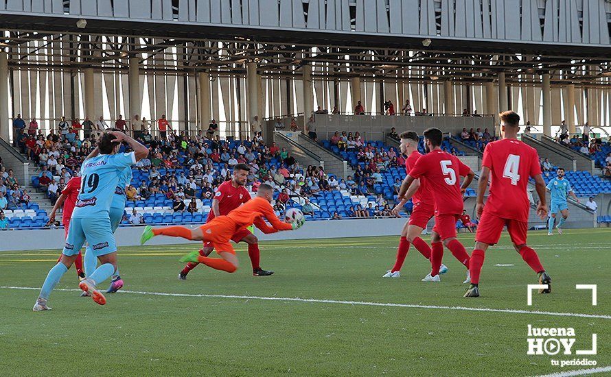 GALERÍA: El Ciudad de Lucena naufraga ante un Sevilla 'C' que supo aprovechar la debilidad defensiva local en la primera mitad (1-2) GALERÍA: El Ciudad de Lucena naufraga ante un Sevilla 'C' que supo aprovechar la debilidad defensiva local en la primera mitad (1-2)