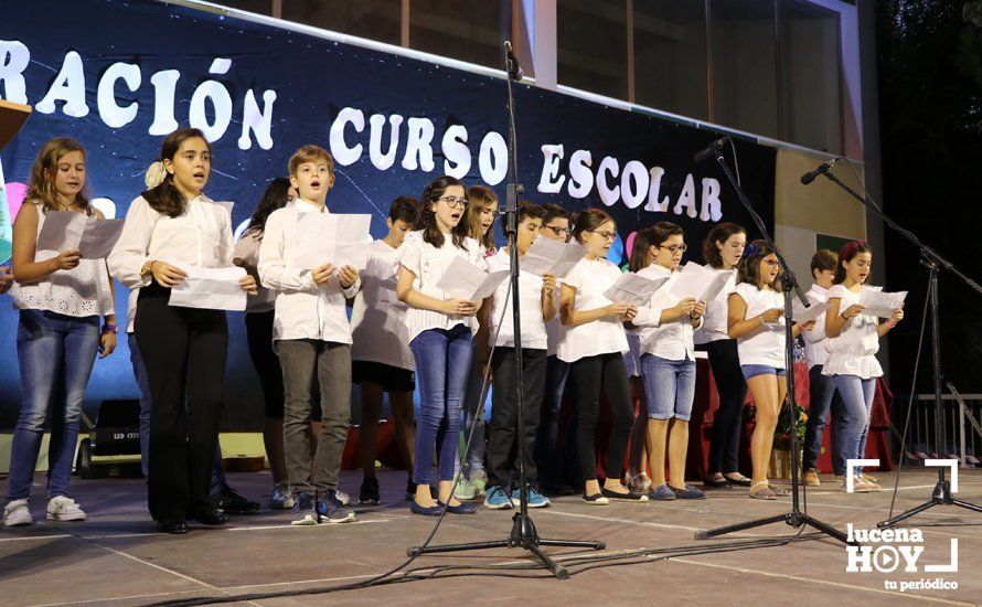  Los alumnos del Colegio Ntra. Sra. de Araceli abrieron el acto 