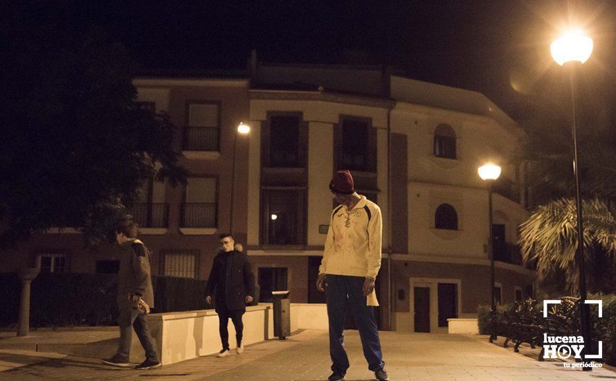 GALERÍA: Una noche de miedo con los zombies por las calles de Lucena GALERÍA: Una noche de miedo con los zombies por las calles de Lucena