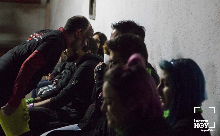GALERÍA: Una noche de miedo con los zombies por las calles de Lucena GALERÍA: Una noche de miedo con los zombies por las calles de Lucena