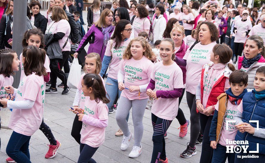 GALERÍA: Cientos de personas se mueven a ritmo de zumba para concienciar sobre el cáncer de mama