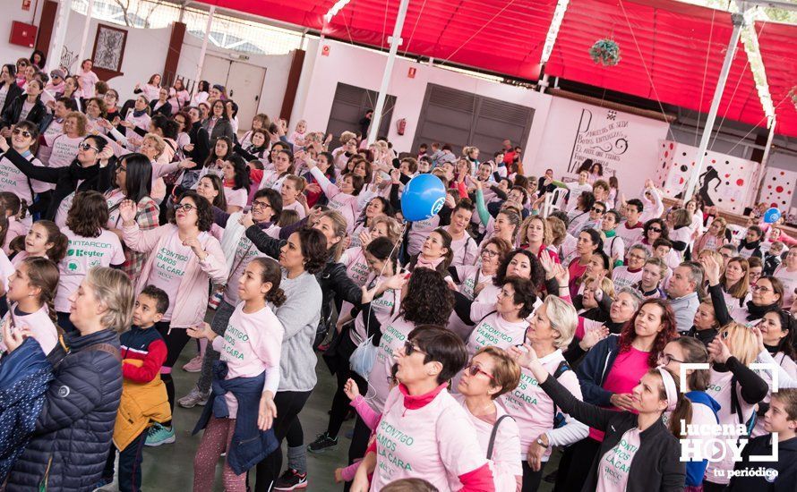 GALERÍA: Cientos de personas se mueven a ritmo de zumba para concienciar sobre el cáncer de mama