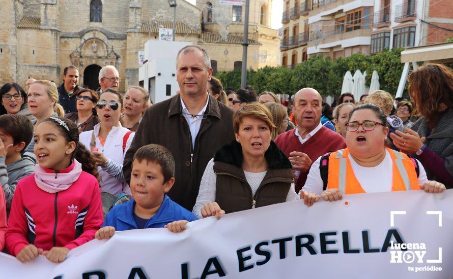 GALERÍA: Más de 600 personas exigen una pista deportiva cubierta para el colegio Antonio Machado GALERÍA: Más de 600 personas exigen una pista deportiva cubierta para el colegio Antonio Machado