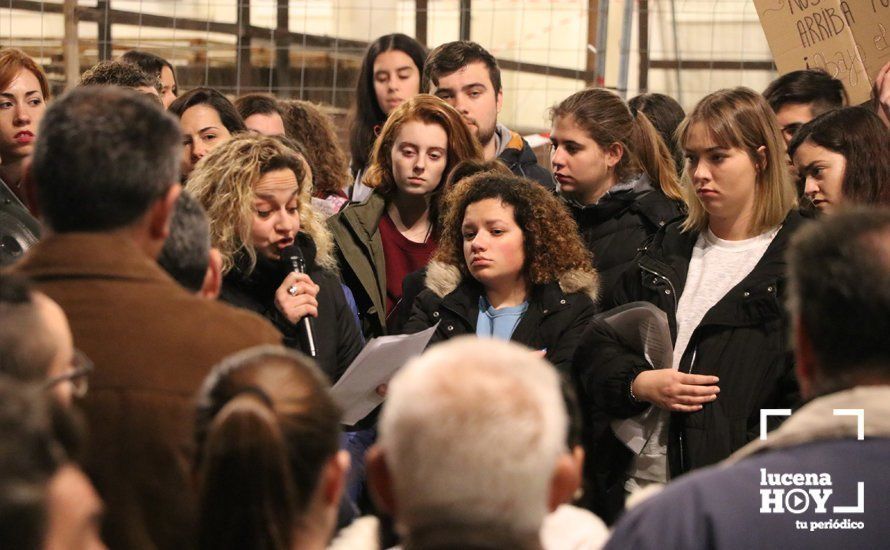 GALERÍA: En torno a 150 personas se concentran para exigir que las políticas de igualdad y violencia de género no sufran merma con el nuevo gobierno de la Junta