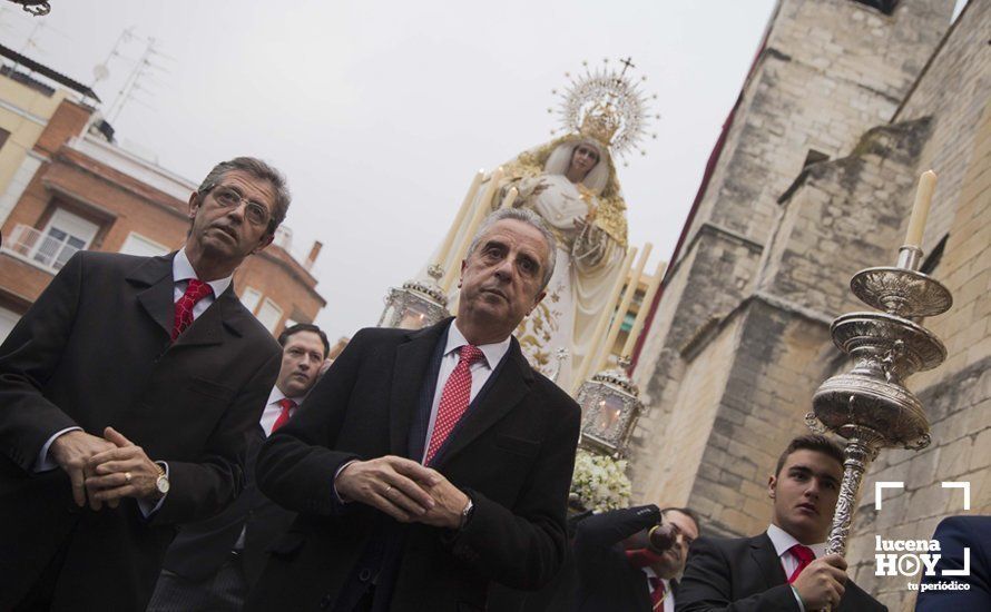 GALERÍA:  Un 'Rosario por la Paz' para abrir los actos conmemorativos del 50 Aniversario Fundacional de la Cofradía del Amor