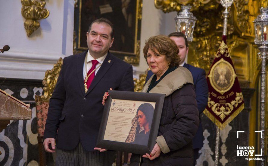 GALERÍA:  Un 'Rosario por la Paz' para abrir los actos conmemorativos del 50 Aniversario Fundacional de la Cofradía del Amor