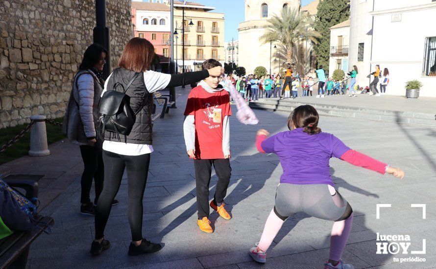 GALERÍA: Más de 500 escolares toman el centro para celebrar el Día de la Paz