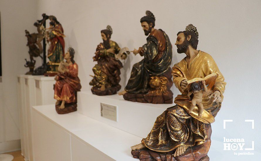 GALERÍA: Gran acogida a la muestra "El patrimonio cofrade lucentino", un paseo por casi cinco siglos de historia GALERÍA: Gran acogida a la muestra "El patrimonio cofrade lucentino", un paseo por casi cinco siglos de historia