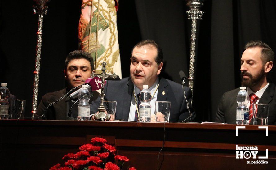GALERÍA: Presentado el nuevo manto de la Virgen "de las Campanitas" y el cartel y escudo del 50 aniversario de la cofradía GALERÍA: Presentado el nuevo manto de la Virgen "de las Campanitas" y el cartel y escudo del 50 aniversario de la cofradía