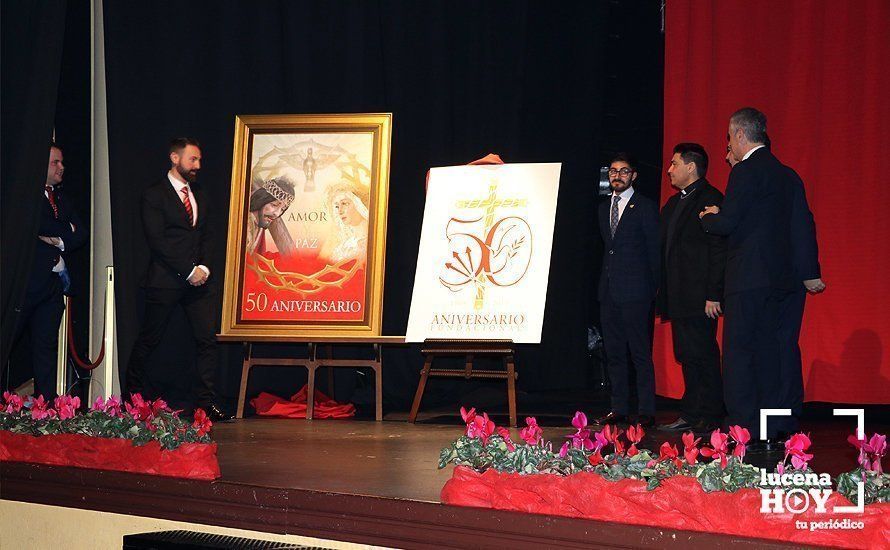 GALERÍA: Presentado el nuevo manto de la Virgen "de las Campanitas" y el cartel y escudo del 50 aniversario de la cofradía GALERÍA: Presentado el nuevo manto de la Virgen "de las Campanitas" y el cartel y escudo del 50 aniversario de la cofradía