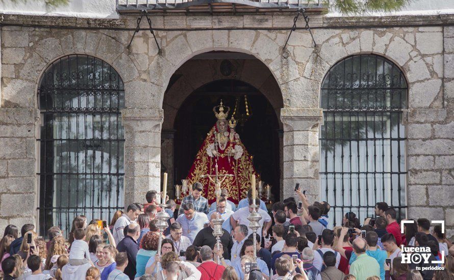GALERÍA: Los jóvenes se acercan a la Virgen de Araceli