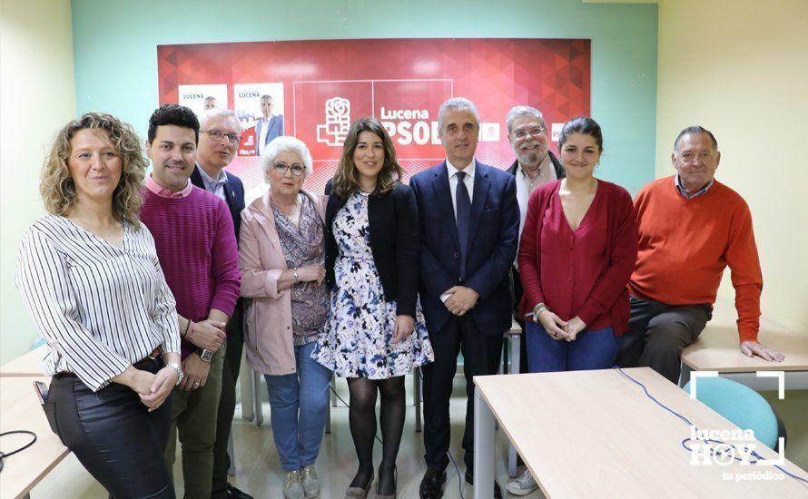  Juan Pérez junto a algunos componentes de la candidatura 