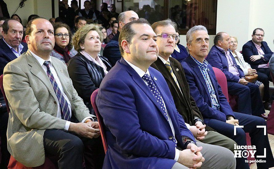 GALERÍA: Presentada la nueva túnica del Cristo del Amor, bordada por Mariano Martín Santonja