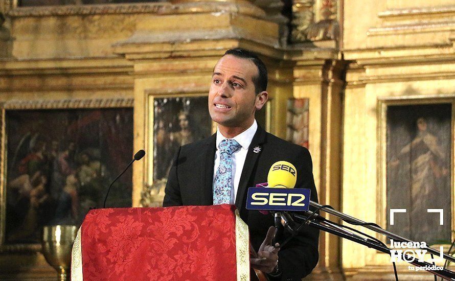 Esteban Rondón durante el Pregón de la Archicofradía del Carmen. Archivo