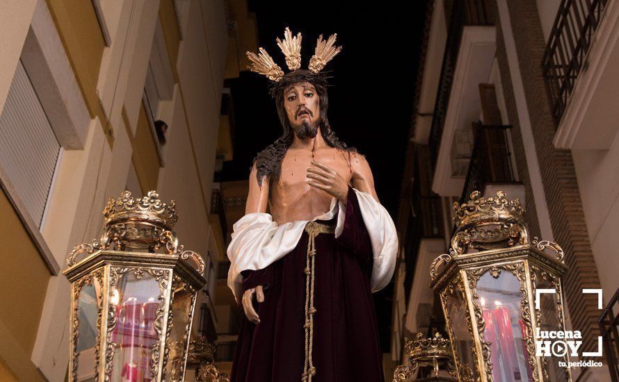 GALERÍA: La imagen del Stmo. Cristo de la Crucifixión recorre las calles en Vía Crucis