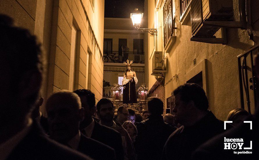 GALERÍA: La imagen del Stmo. Cristo de la Crucifixión recorre las calles en Vía Crucis