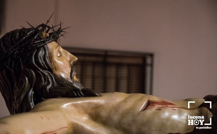 Galería: El Vía Crucis del Silencio cierra el Viernes de Dolores y abre el pórtico de la Semana Santa de Lucena