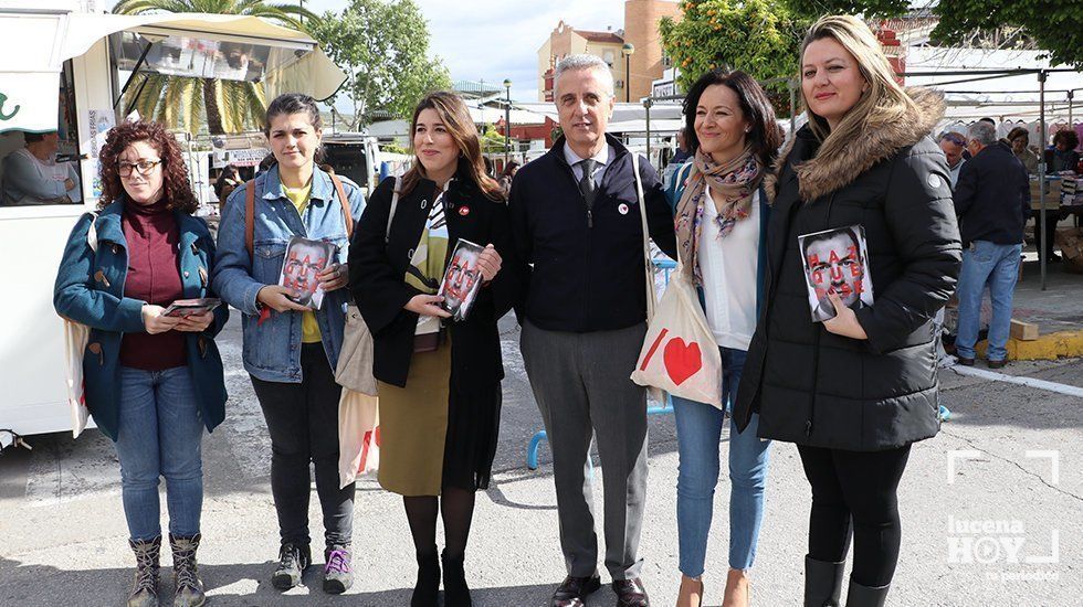  Teresa Alonso y Rafi Crespín junto al candidato a la alcaldía, Juan Pérez y componentes de la agrupación socialista lucentina. 