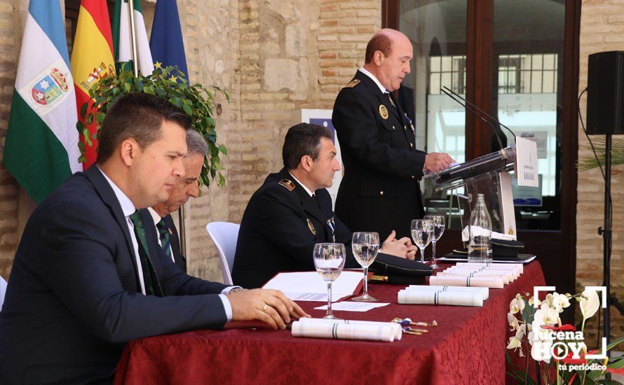 GALERÍA: La Policía Local de Lucena celebra el Día de San Jorge, su patrón, entregando sus condecoraciones