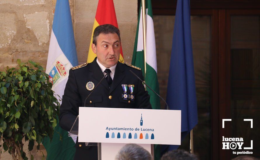 GALERÍA: La Policía Local de Lucena celebra el Día de San Jorge, su patrón, entregando sus condecoraciones