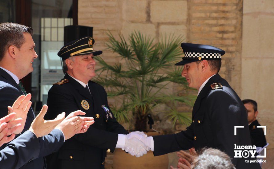 GALERÍA: La Policía Local de Lucena celebra el Día de San Jorge, su patrón, entregando sus condecoraciones