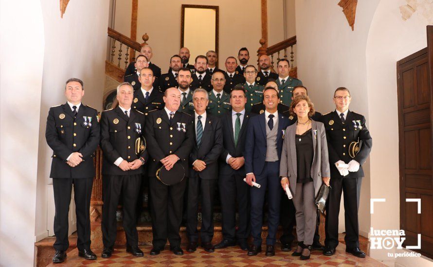 GALERÍA: La Policía Local de Lucena celebra el Día de San Jorge, su patrón, entregando sus condecoraciones