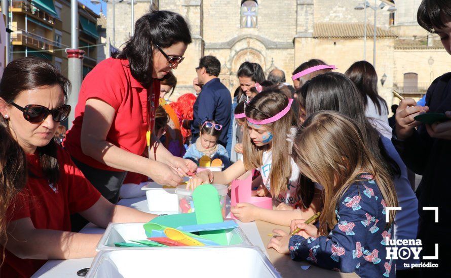 GALERÍA: "Tarde de libros" llena de juegos y literatura la Plaza Nueva