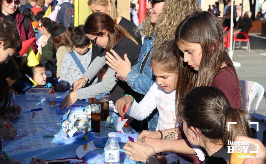 GALERÍA: "Tarde de libros" llena de juegos y literatura la Plaza Nueva