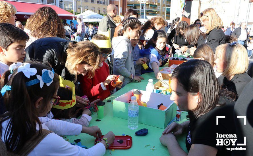 GALERÍA: "Tarde de libros" llena de juegos y literatura la Plaza Nueva